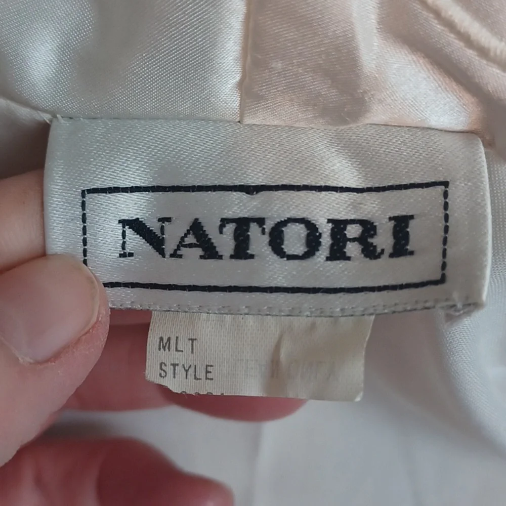 Vintage Natori Bathrobe - Picture 11 of 12
